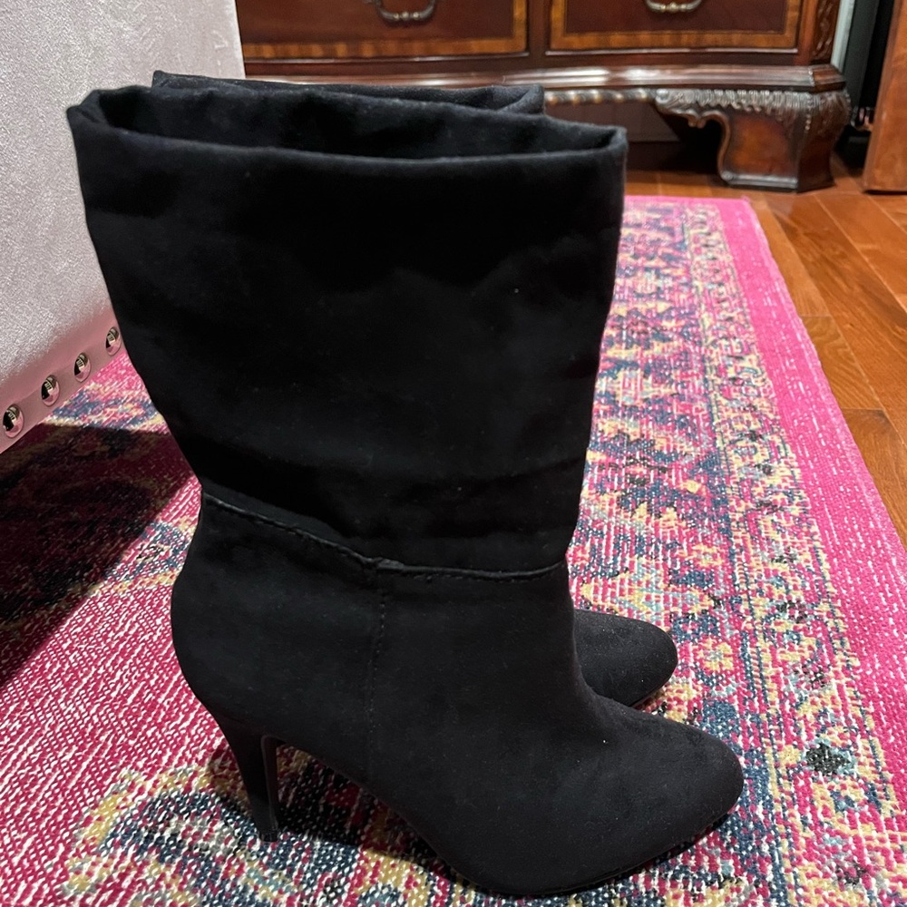 Express Shoes - Picture 4 of 5
